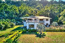 Casa en Hone Creek - Samanea