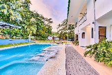 Casa en Hone Creek - Samanea