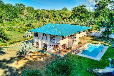 Casa en Hone Creek - Samanea
