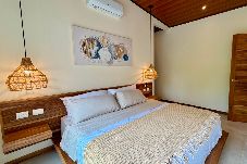 Casa en Puerto Viejo - Casa Patacon, nueva, centríca, piscina priv.